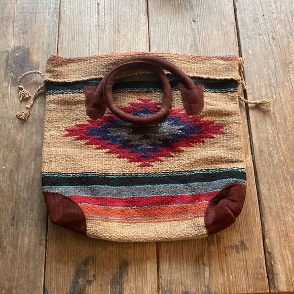 NWT Santa Fe Tote - Picture 2 of 7